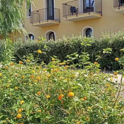 Thumbnail Esperienza privata dedicata all'olio d'oliva presso l'agriturismo Minissale vicino a Taormina