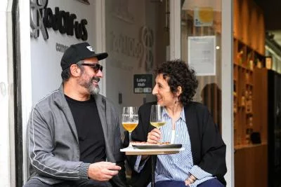 Thumbnail Experiencia de cata de vinos y comida gallega en el casco antiguo de A Coruña