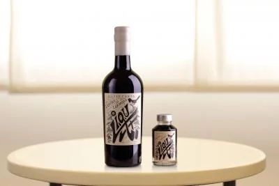 Thumbnail "La terra" - Tour della distilleria sarda con degustazione di 5 vini e liquori da Silvio Carta