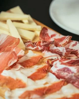 Thumbnail Dégustation de vins d'Ombrie et accords mets-vins à la Cantina Baldassarri à Collazzone