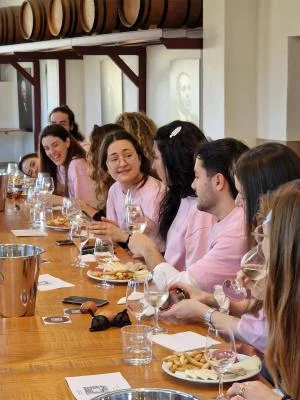 Thumbnail Curso de cata de vinos ecológicos y almuerzo en la Bodega Miquel Jané, en el Penedès