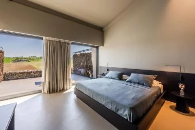 Thumbnail "Riserva" Escape: One-night wine, dinner & ancestral wine stay at Opera02