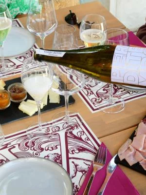Thumbnail Degustazione di vini classica con prodotti locali presso Terre Rosse Vallania a Zola Predosa