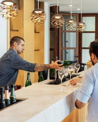 Thumbnail „Essence“ – private Halbtagestour durch die Franciacorta ab der Gegend um Bergamo