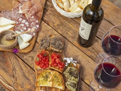 Thumbnail Almuerzo toscano clásico en la bodega Poggio Amorelli