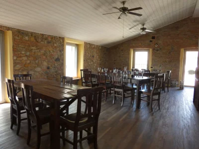 Thumbnail Entdecke die Colli Tortonesi: Besuch und Verkostung in der Cantine Colonna