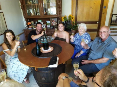 Thumbnail Excursion d'une journée en petit groupe au Champagne: Reims, Hautvillers, Epernay, deux maisons familiales avec déjeuner