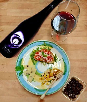 Thumbnail Vulkanischer Wein und gastronomische Entdeckung mit einem leichten Mittagessen im Oro d'Etna