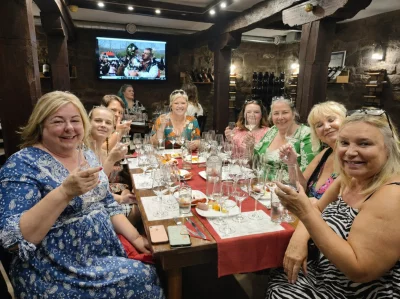 Thumbnail Degustazione di 5 vini bulgari con specialità locali al Centro di degustazione di Veliko Tarnovo