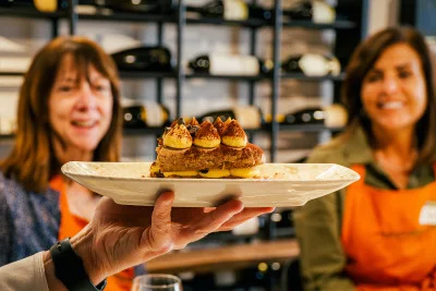 Thumbnail Corso di pasta fresca e tiramisù con vino a volontà a Roma
