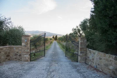 Thumbnail Tour e degustazione nella terra del Brunello presso la Tenuta Pian delle Ginestre