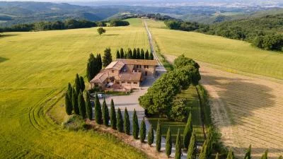 Thumbnail Die weiße Königin:  Entdecke alle Nuancen des Vernaccia di San Gimignano auf der Fattoria La Torre