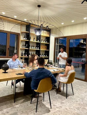 Thumbnail A Casa Nostra - Descubre los Vinos Ecológicos en el Corazón de Agrigento en la Bodega Vella
