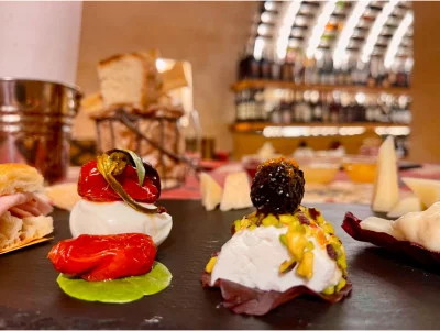 Thumbnail Degustazione presso Cantina Fabullus con abbinamento di vini a Trastevere