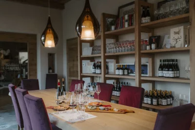 Thumbnail Cata de vinos y visita guiada a Emanuele Gambino