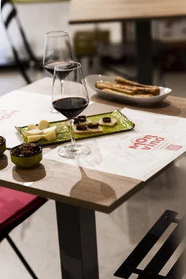 Thumbnail Brunch &amp; Vino a Monforte d'Alba nelle Langhe