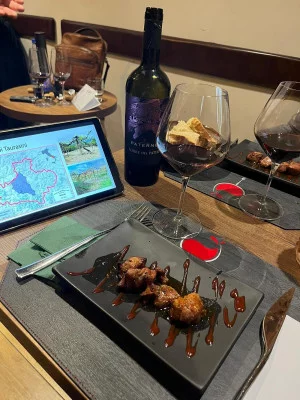 Thumbnail Trekking Privato sul Vesuvio: Avventura tra Fuoco e Vino da Napoli





