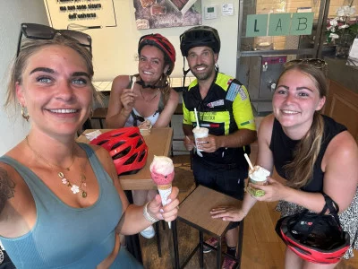 Thumbnail Tour Privado en E-Bike por las Langhe de Barbaresco con Parada Vinícola