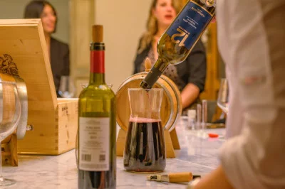 Thumbnail Mélange ton propre vin : un atelier exclusif de fabrication de vin à Florence