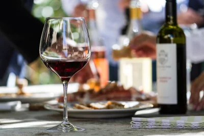 Thumbnail Comida Ligera con Vino y Cicchetti en Natiia Wine Relais en Lazise