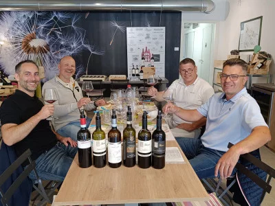 Thumbnail Cata de 4 Vinos con Brunch en Monforte d'Alba en las Langhe