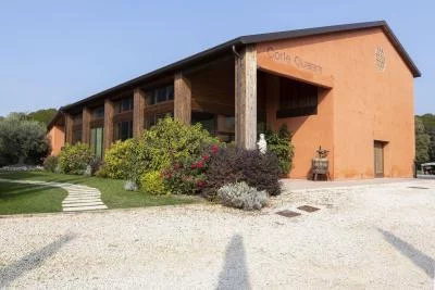 Thumbnail Degustazione verticale di Garganega e abbinamenti locali a Corte Quaiara, vicino al Lago di Garda