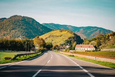 Thumbnail Lujosa Ruta del Vino por el Valle de Wachau con Almuerzo Gourmet y Catas Premium desde Viena