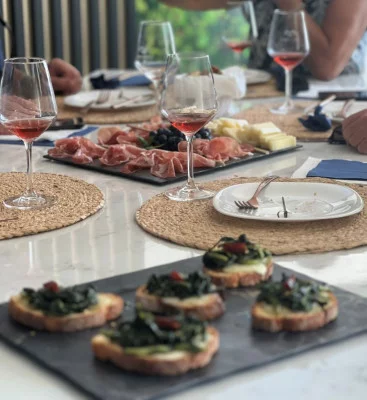 Thumbnail Trilogy - Un viaggio attraverso i colori del vino alle Cantine Catabbo in Molise