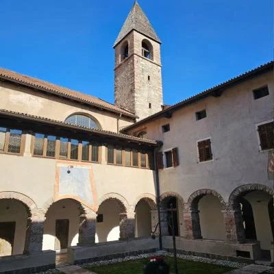Thumbnail Tour del vigneto e del convento francescano e degustazione di annate storiche di Teroldego Rotaliano Clesurae presso la Cantina Rotaliana Trentino