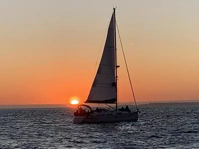 Thumbnail 2-Hour Sunset & Wine Sailing Tour in Lisbon