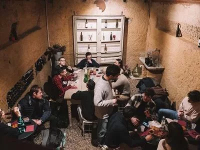 Thumbnail Visite d'une grotte souterraine avec dégustation de mets et de vins près d'Asti