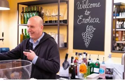 Thumbnail Dégustation de vin guidée avec accords alimentaires locaux à Livourne