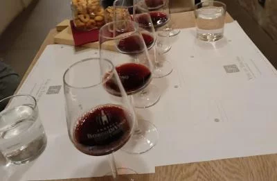 Thumbnail Dégustation de vin avec repas dans une cave en pierre à Montepulciano