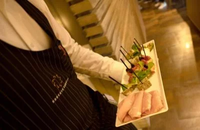 Thumbnail Luxuriöse Weinprobe mit Finger Foods in der Innenstadt von Alba