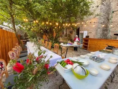 Thumbnail Cocina como un lugareño - Clase de cocina auténtica en Gjirokastra