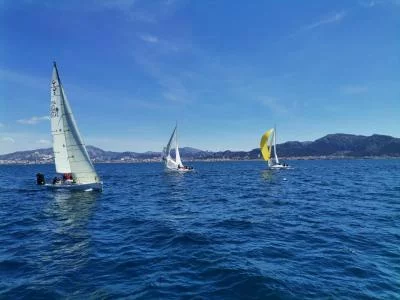 Thumbnail Die Schönheit des Meeres von der Gnade des Windes: Marseille Segelerlebnis & Aperitif