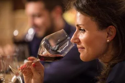 Thumbnail Verkostung der besten Weine in Siena in einer etruskischen Krypta