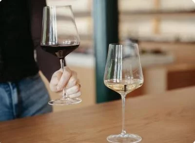 Thumbnail Wine Tasting at La Belle Cave, at the Foot of Porte Cailhau in Bordeaux
