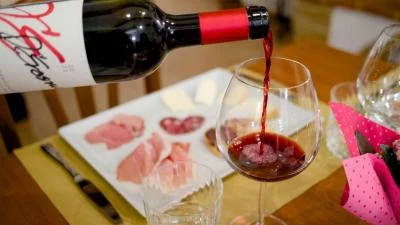 Thumbnail Visita e degustazione privata di vini con prodotti locali presso D'Erasmo Vini