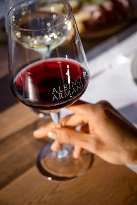 Thumbnail Cata a ciegas de vinos con maridaje de productos locales en Albino Armani, en Val d'Adige