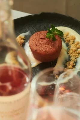 Thumbnail Tour gastronomico del Trentino: vino, olio d’oliva e grappa tra il Lago di Garda e Rovereto