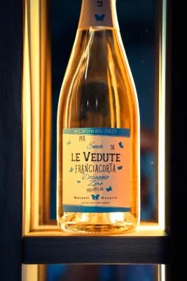 Thumbnail Degustazione di due vini Franciacorta "Dosaggio zero" presso la cantina Le Vedute