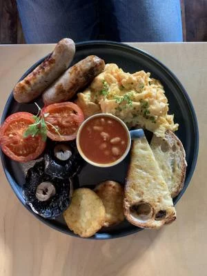 Thumbnail Manchester Food Tour in the Northern Quarter & Gay Village with a Local Guide