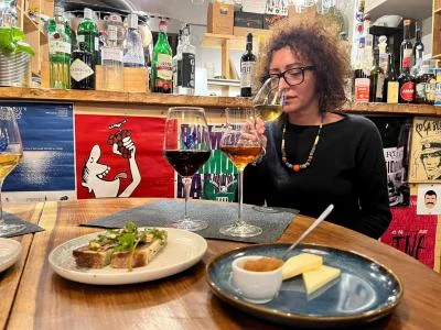 Thumbnail La Spezia Wine Vibes: Cata en una Bodega Boutique del Centro Histórico