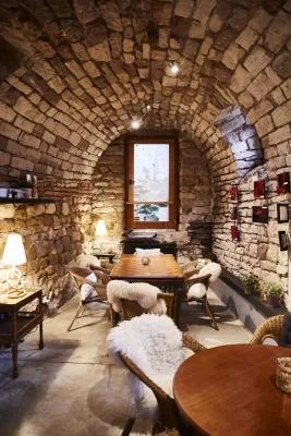 Thumbnail Kellerführung, Verkostung und Teezeit rund um den Wein auf dem Weingut Zeyssolff im Elsass