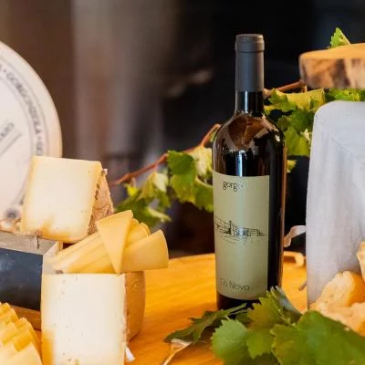 Thumbnail Weinprobe mit Käse und Wurstwaren aus der Region im „Gorgo“ in Custoza