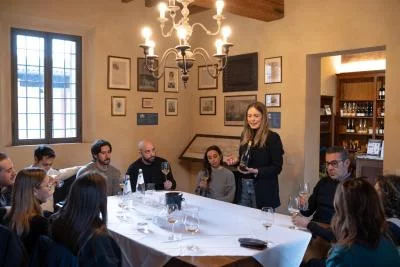 Thumbnail Farm-to-Table-Erlebnis im Bologna Food Valley: Molkerei, Weingut &amp; traditionelles Mittagessen