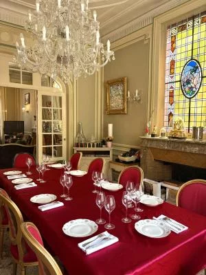 Thumbnail Degustazione di formaggio, Blanc de Noirs e Pinot Noir biologico presso lo Champagne Caroline Dufour a Reims