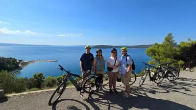 Thumbnail Split Bike & Wine Experience