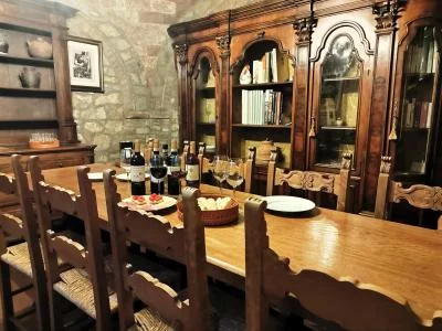 Thumbnail Degustazione di vino e olio d'oliva del Chianti presso la Cantina Bonomonte